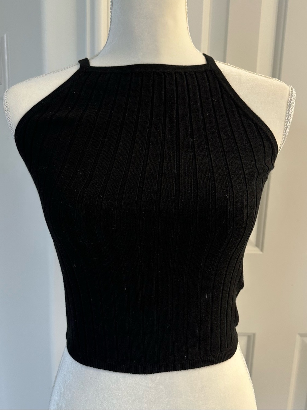 H&M Black Ribbed Halter Crop Tank Top